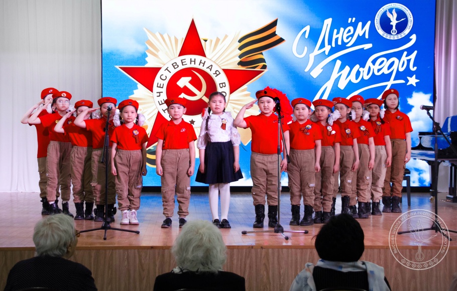 В ВШМ прошел Фестиваль военно-патриотических песен В ВШМ прошел Фестиваль военно-патриотических песен