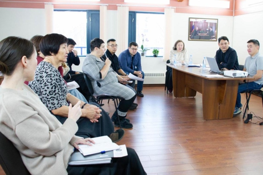 Высшая школа музыки РС (Я) обсудила развитие сети учреждений культуры Якутии