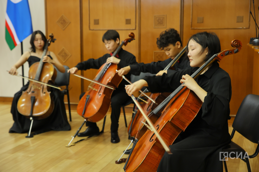 2025-11-13_20-10-12.png 2025-11-13_20-10-12.png